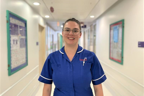 雷切尔·赫斯特 (Rachel Hirst)