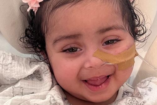 غونريت على سريرها الطبي في المستشفى